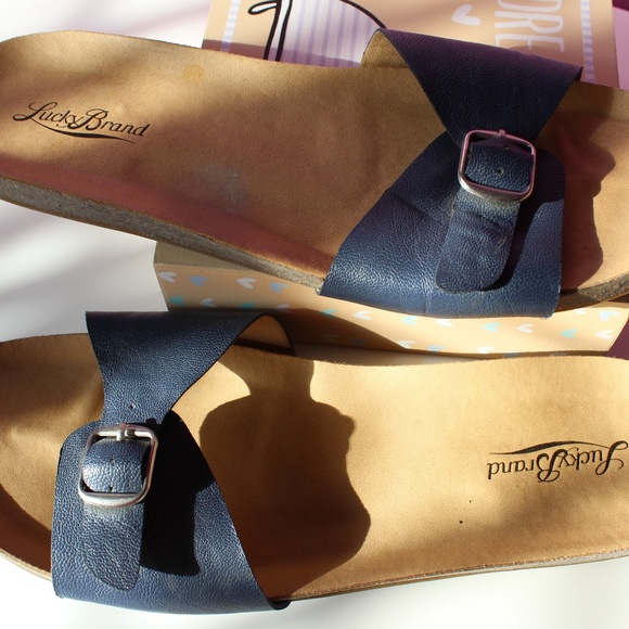 Lucky Brand Sandal, size 8.5 - Picture 2 of 4